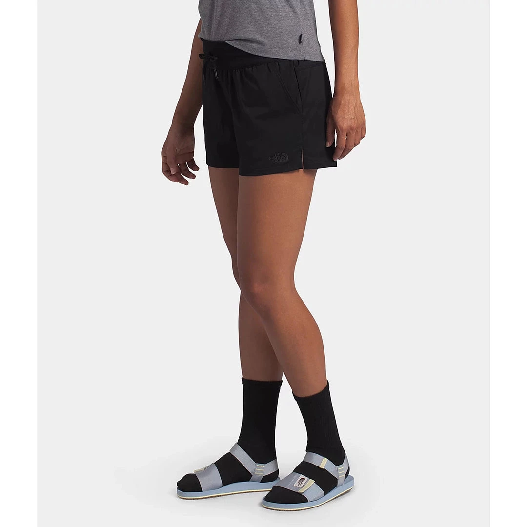 The North Face Women's Aphrodite Motion Shorts Pants & Shorts 4 The North Face Women's Aphrodite Motion Shorts Pants & Shorts