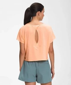 North Face Women's Wander Crossback SS Tee Shirts & Tops